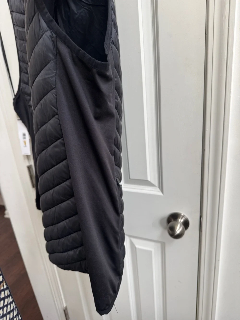 Calvin Klein Black Quilted Performance Vest - Picture 7 of 8